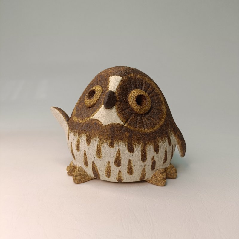 迷你Q版貓頭鷹-褐鷹鴞/陶藝品/原創 - 擺飾/家飾品 - 陶 