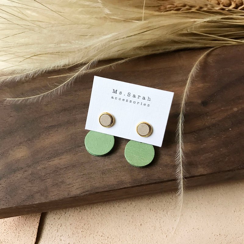 Leather earrings _ small round ears _ gray and white with apple green - ต่างหู - หนังแท้ สีเขียว