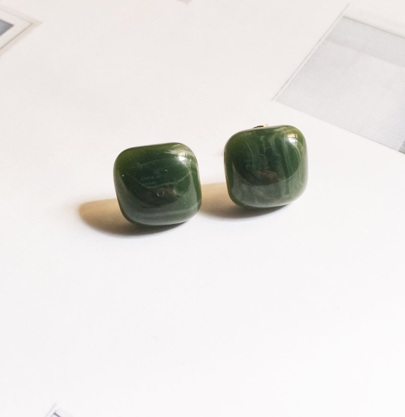 La Don  - 耳環 - 甘草復古糖     耳針 - 耳環/耳夾 - 壓克力 綠色
