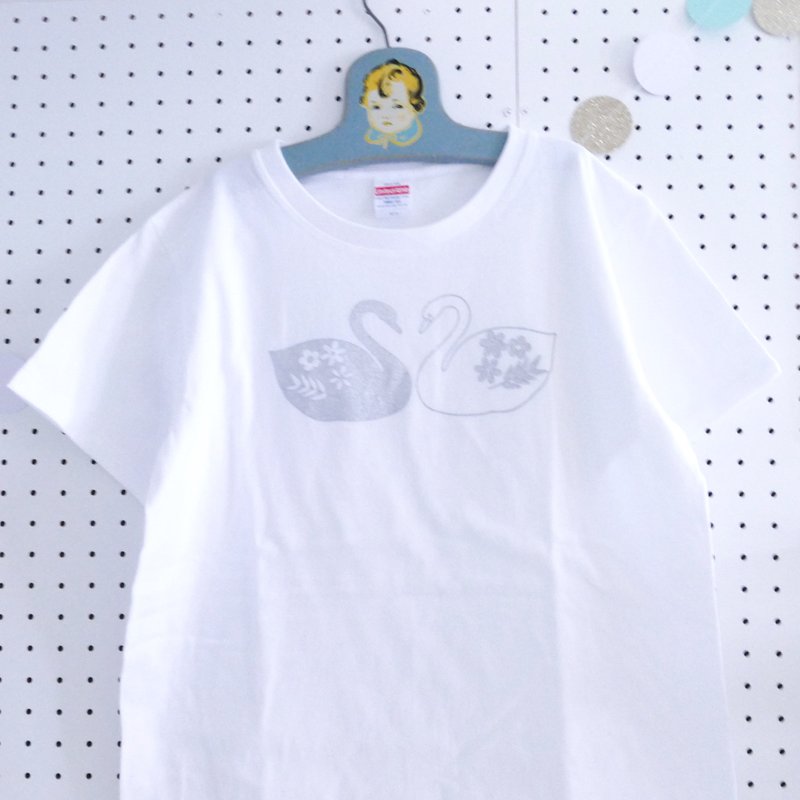 ハートのスワン Tシャツ - 女 T 恤 - 棉．麻 白色