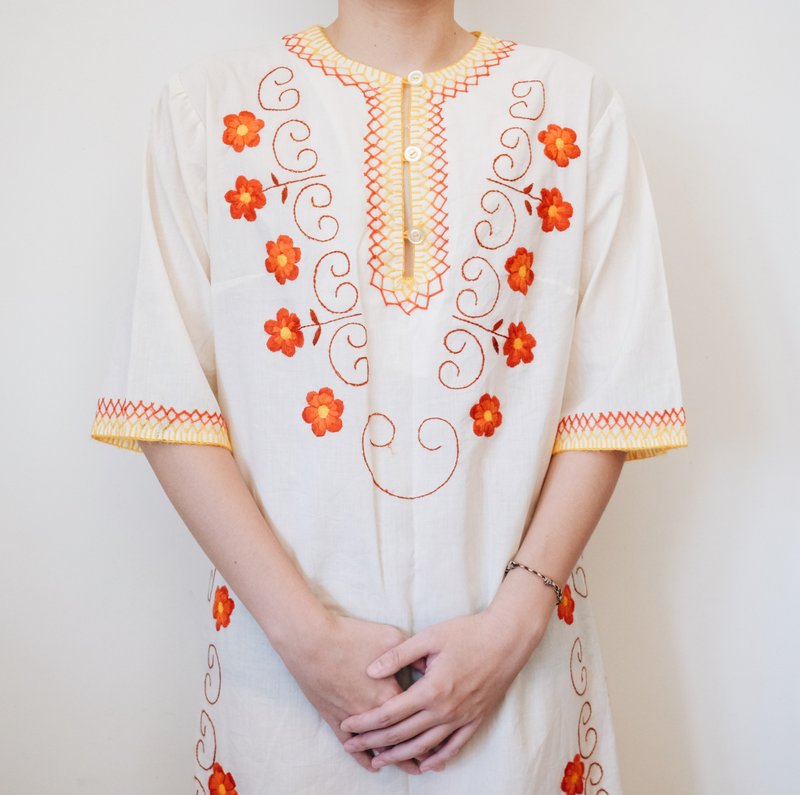 ヴィンテージメキシカンフローラル刺繍ローブドレス - ワンピース - コットン・麻 