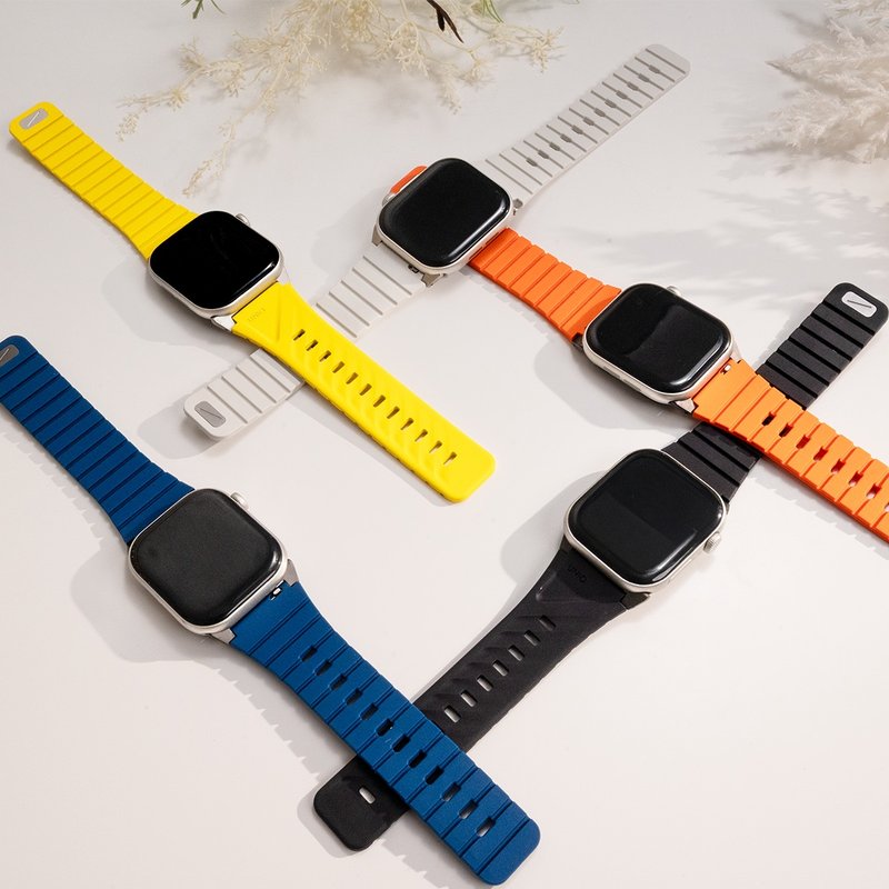 UNIQ Singapore Fluo Apple Watch Dual Buckle Magnetic Strap - สายนาฬิกา - ซิลิคอน หลากหลายสี
