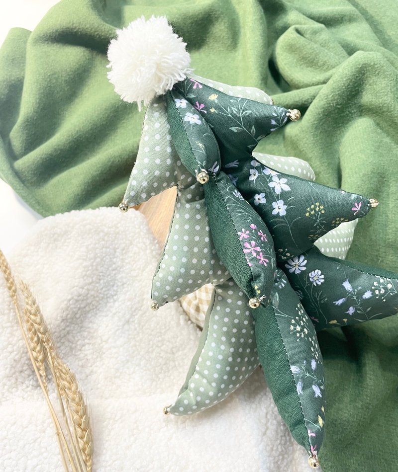 手作拼色棉布聖誕樹擺飾 - 擺飾/家飾品 - 棉．麻 綠色