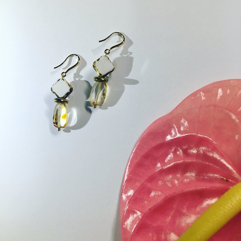 Magic Stone Water Earrings - Earrings & Clip-ons - Glass White