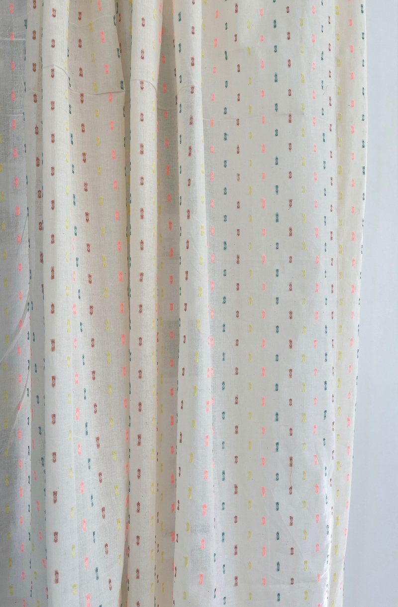 Shine Curtain - 壁貼/牆壁裝飾 - 棉．麻 