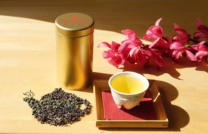 ARTEA [阿里山仙武高山茶] 甘くまろやかな山の沖積花と果実の香り (手摘み手づくり茶 75g) - お茶 - 金属 ゴールド
