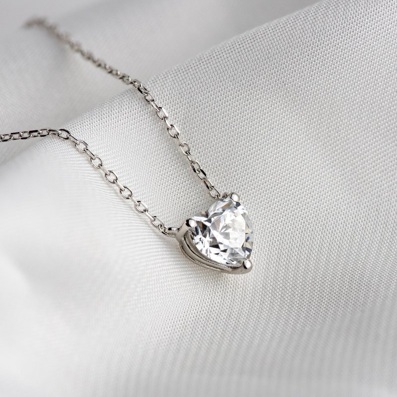 Love poem Heart Cut Diamond Necklace • 18K Gold Vermeil - สร้อยคอ - เงินแท้ สีเงิน