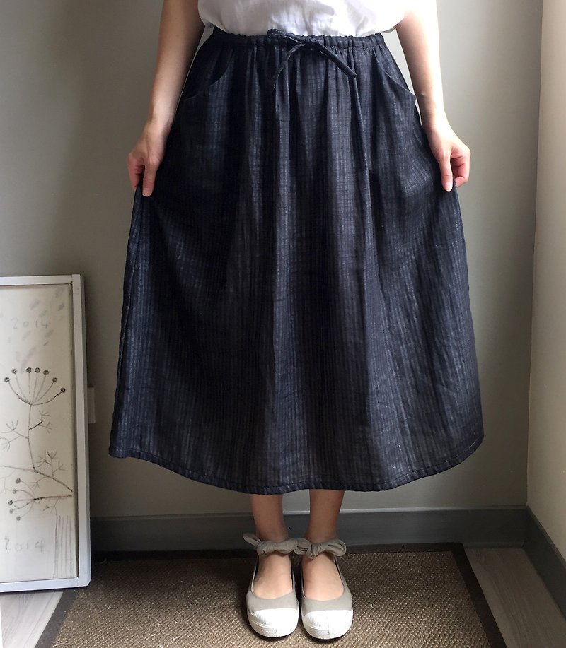 [神秘森林2]   黑紗VS.藍白條紋特殊 雙色雙層棉紗  抽繩休閒長裙 （100%Cotton）只有一件（布料購自東京） - 裙子/長裙 - 棉．麻 