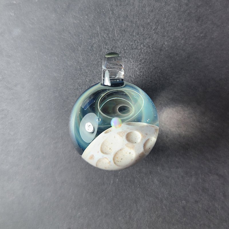 Moon Handmade Lampwork Glass Pendant - สร้อยคอ - แก้ว สีน้ำเงิน