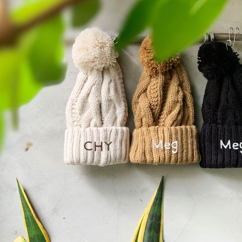 [Q-cute fur hat series-customized English characters (customized-under 7 letters) - หมวก - เส้นใยสังเคราะห์ หลากหลายสี