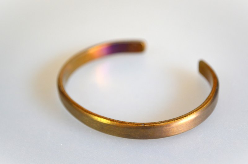 Titanium bangle, pure titanium bangle, matte gold 59mm, oval model - Bracelets - Other Metals Gold