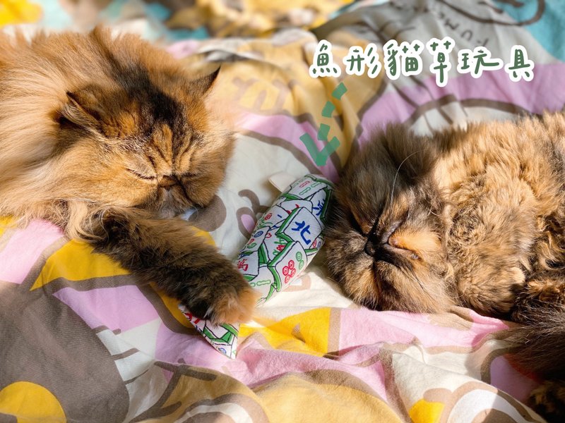貓草魚玩具 內有鐺鐺聲 新年麻雀圖案 - 貓/狗玩具 - 棉．麻 紅色