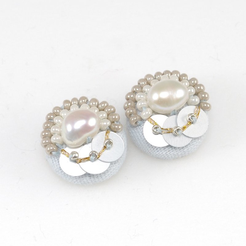 tiny circle beads earrings,statement earrings,beaded earrings pink 6 - ต่างหู - พลาสติก สีน้ำเงิน