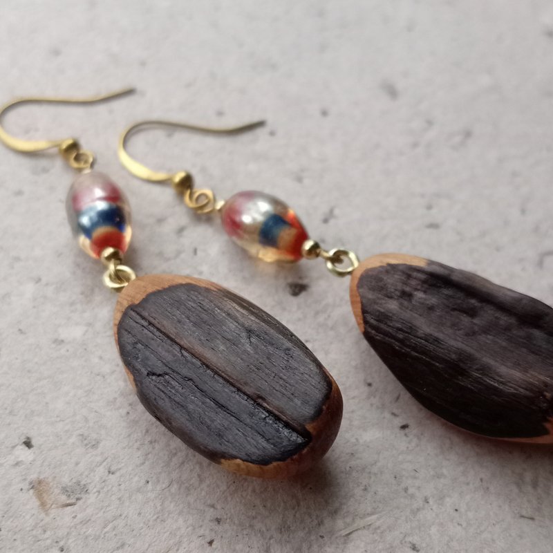 Driftwood glazed Bronze earrings - ต่างหู - ไม้ สีนำ้ตาล