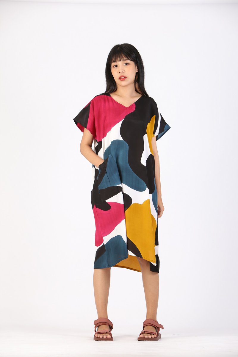 Short Dress Kaftan Cotton Silk V Nack Hand Paint Free Size - 洋裝/連身裙 - 棉．麻 多色