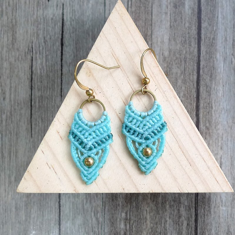 A74-lake owl-ethnic style South American wax line woven brass bead earrings (ear hook / ear clip) - Earrings & Clip-ons - Other Materials 