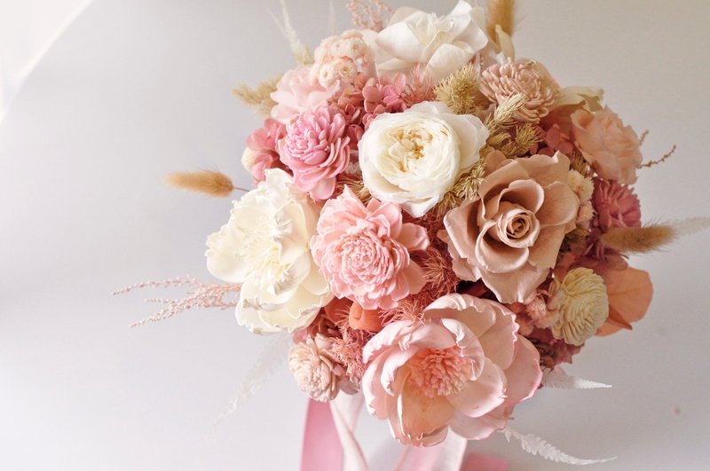 Exquisite semi-circular bouquet, bridal bouquet, photo bouquet, wedding bouquet - Dried Flowers & Bouquets - Plants & Flowers Pink