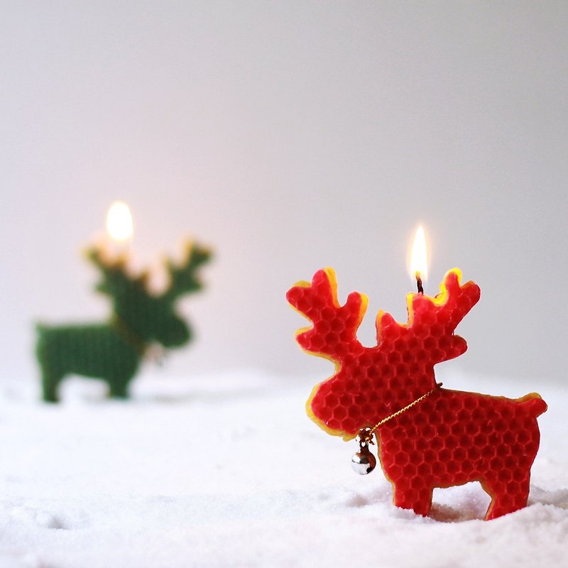 4th floor apartment feel [oil beeswax candles. Red, green and fat elk group] exchange gifts. Christmas gift. Christmas. Christmas Offer combination