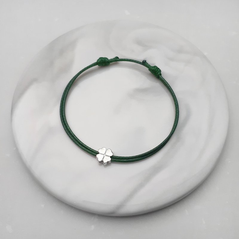 Wax line bracelet s925 sterling silver four-leaf clover plain plain wax rope thin line - สร้อยข้อมือ - วัสดุอื่นๆ สีเขียว