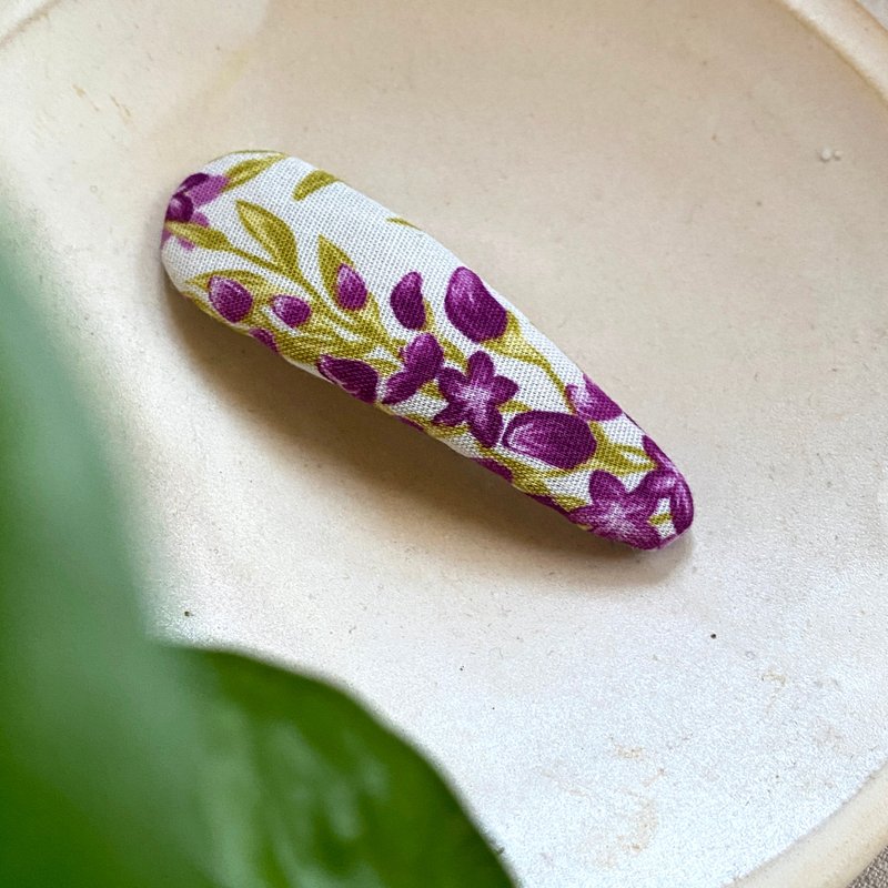 : 紫藤 : 花布髮夾 BB夾 包布手工髮飾 紫色 花草清新丨之地 - 髮圈/髮夾 - 棉．麻 紫色