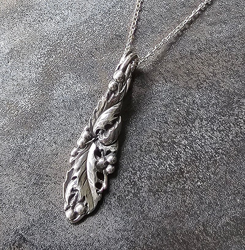 Sterling Silver Holly Flower Necklace - สร้อยคอ - เงินแท้ 