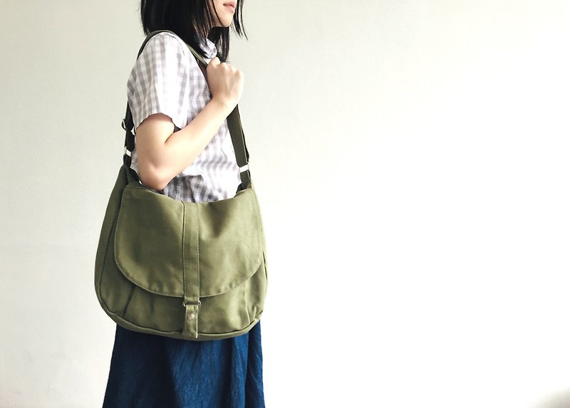 Crossbody bag Messenger bag , Canvas Shoulder bag   - no.12 KYLIE Smoke Green - กระเป๋าแมสเซนเจอร์ - ผ้าฝ้าย/ผ้าลินิน สีเขียว