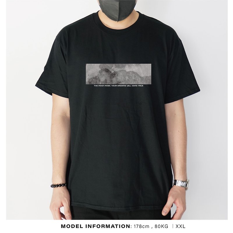 月亮夢獅(方) -自家設計印刷T-Shirt - T 恤 - 棉．麻 黑色