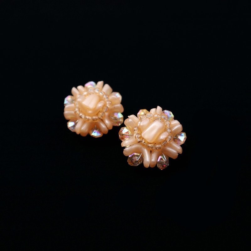 Pumpkin Vintage. Hand-stitched beaded earrings - ต่างหู - วัสดุอื่นๆ 