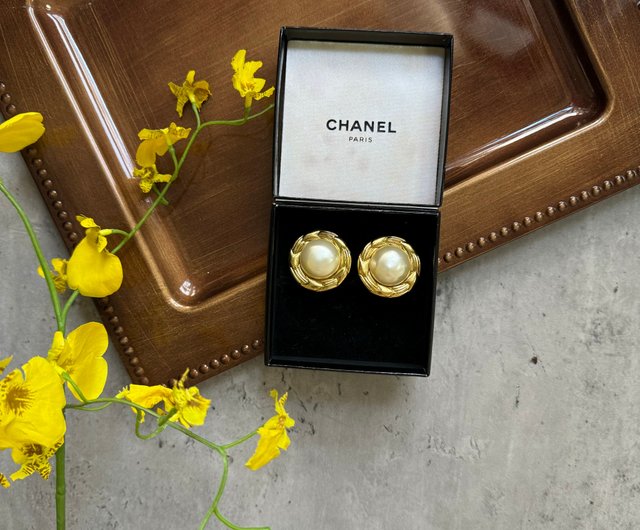 Chanel earrings second deals hand