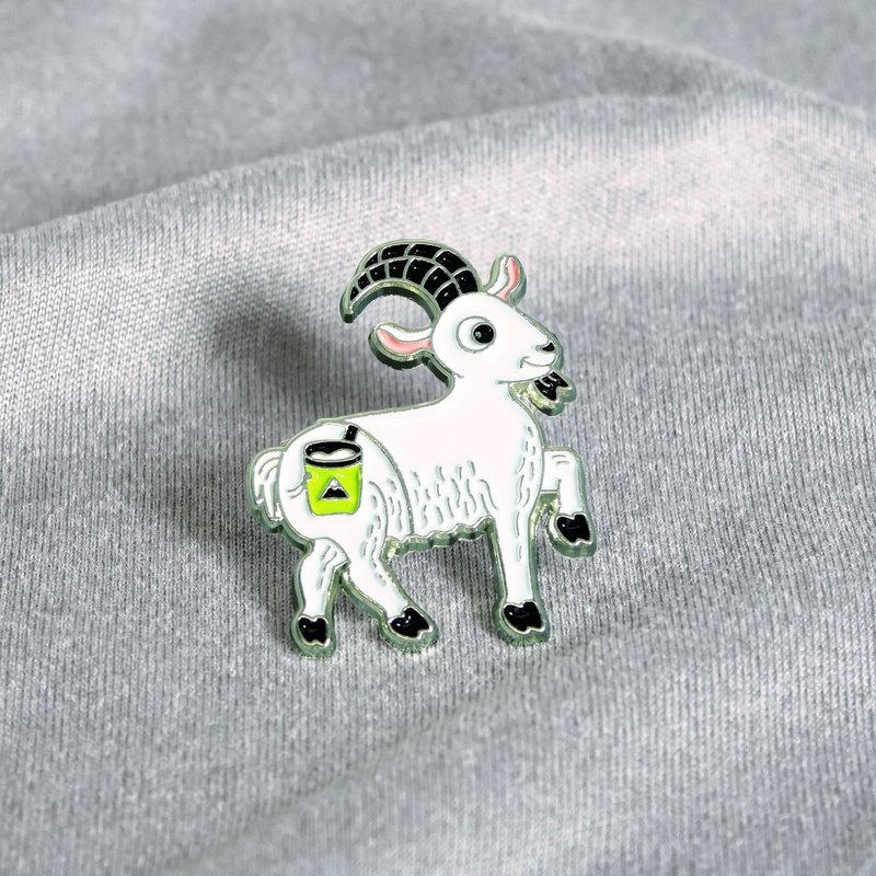 Slab Goat Enamel Pin – Gift for Climbers and Boulderers – 攀岩針 – 등반 クライミング - เข็มกลัด/พิน - โลหะ หลากหลายสี