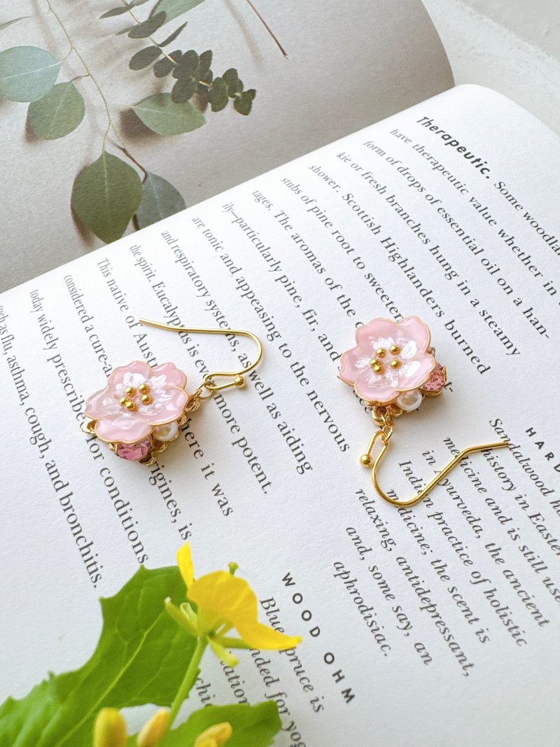 SAKURA dip art Pink Bijou Glass Pearl earrings_allergy-friendly_0060 - 耳環/耳夾/耳骨夾 - 樹脂 粉紅色