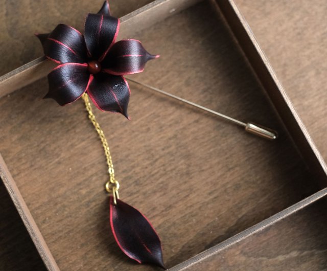 皮革工藝小黑花曼陀羅花胸針小腳落findnook｜胸針人氣榜- Pinkoi