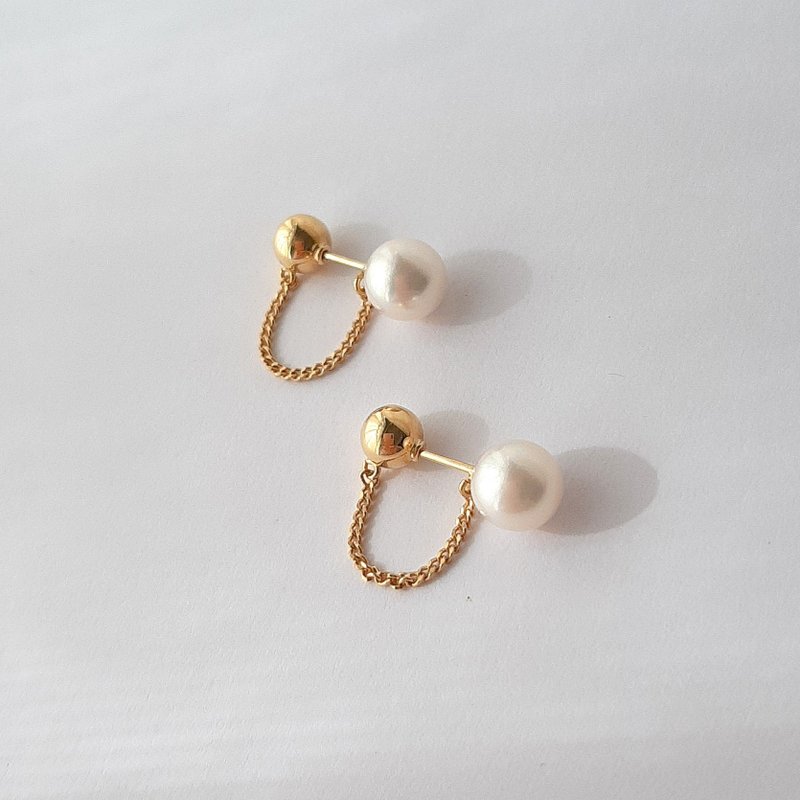 K18 design earrings, white Akoya pearls, pearl earrings, Akoya pearls, Japanese pearls, pearl earrings, pearl earrings, pearl earrings, pearl earrings - ต่างหู - ไข่มุก 