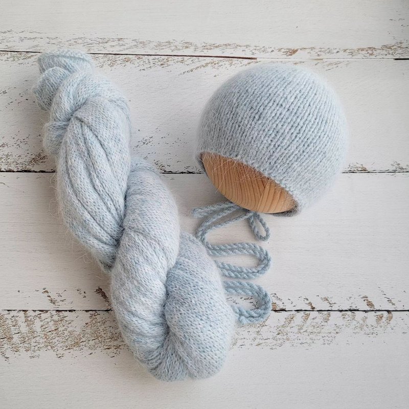 Light Blue Fluffy Newborn Hat with Wrap, Knitted Photo Props - 嬰兒手鍊/飾品 - 羊毛 藍色