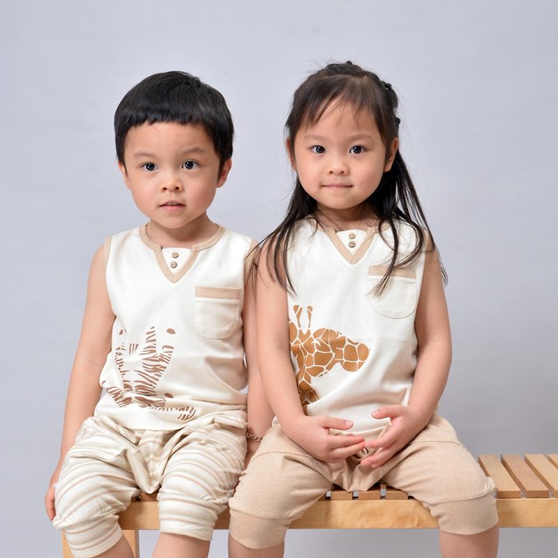 [Ecoolla] Organic (Color) Cotton V-neck Sleeveless Cute Printed Top | Made in Taiwan - Other - Cotton & Hemp 