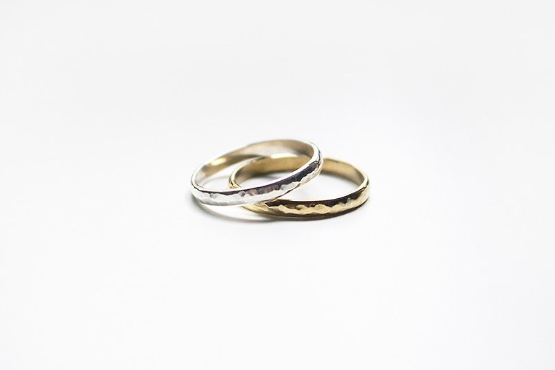 Hammered Rings Set (Silver &amp; Gold) / Christmas gift - แหวนคู่ - เงินแท้ สีทอง