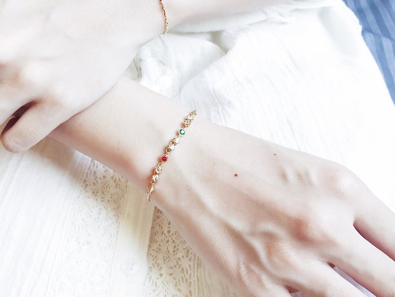 ::Antiques :: Gemstones in the box (red and green) Fine bracelet - สร้อยข้อมือ - โลหะ 