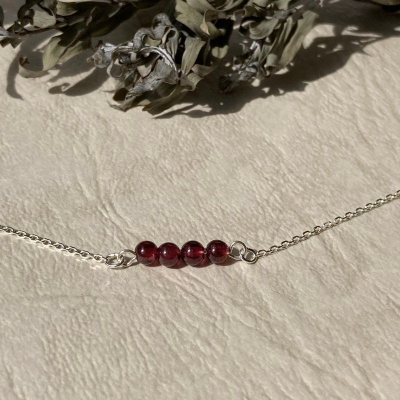 garnet and silver chain bracelet - Bracelets - Silver 