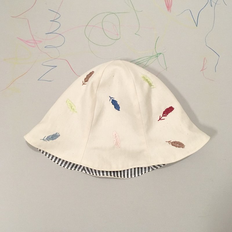 刺繍チューリップハット　羽根 - 出産祝い用贈物 - コットン・麻 ホワイト