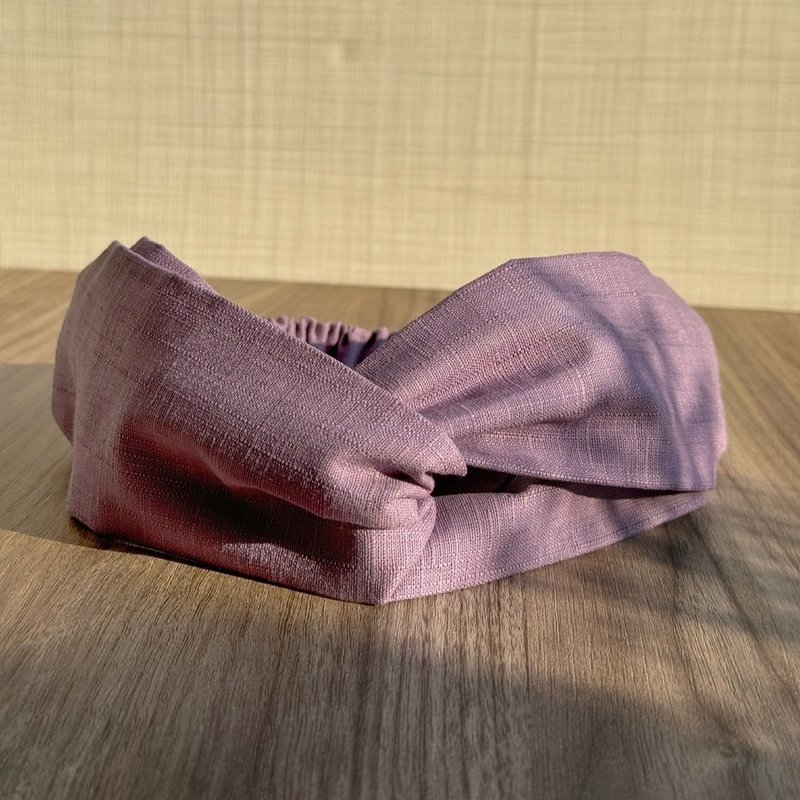 [Skillful Craftsman] Lavender Purple Handmade Cross Twist Headband - ที่คาดผม - ผ้าฝ้าย/ผ้าลินิน สีม่วง