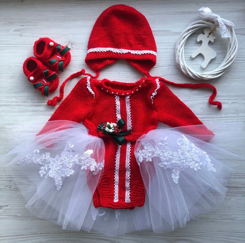 Hand knit clothing set for baby girl. Romper, hat, booties and tutu skirt. - 男/女童禮服 - 其他材質 紅色