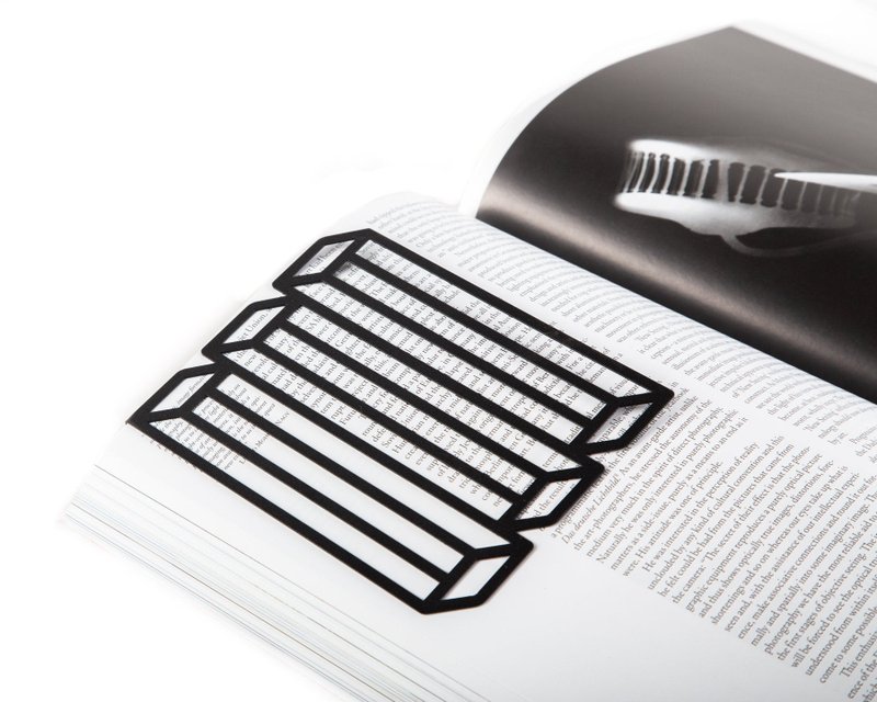 Unusual metal book bookmark // Optical illusion // Free shipping worldwide - 書籤 - 其他金屬 黑色