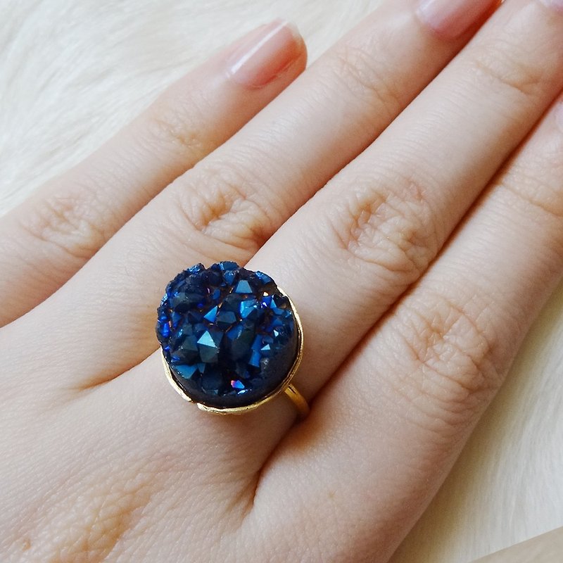 One point limited mineral ring Rainbow aura quartz Harajuku kawaii girly vintage - General Rings - Gemstone Blue