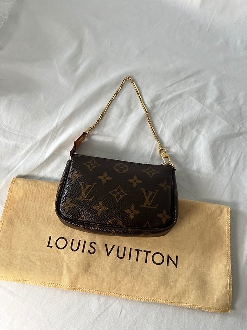 Shop Louis Vuitton Mini Pochette Accessoires (M58009) by design