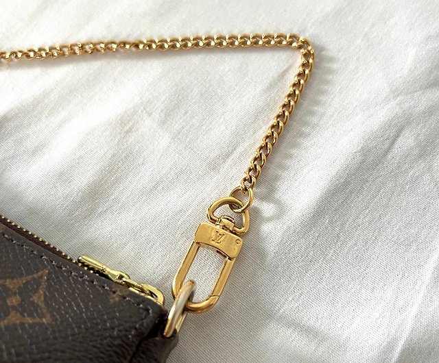NEW Louis Vuitton Mini Pochette Accessoires on chain