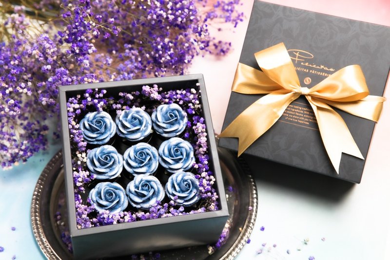 Felicitas Pâtissérie Love Life Dark Blue Rose Bouquet Gift Box Valentine's Day Limited - อื่นๆ - พืช/ดอกไม้ สีน้ำเงิน