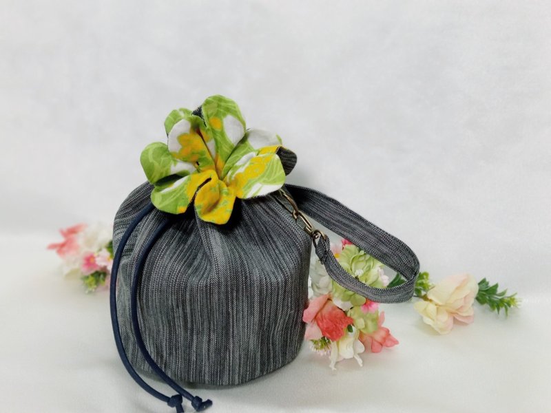 【Fashion Flower Bucket Bag】Environmental Protection/Handmade/50% Sustainable/Mother's Day Gift - Handbags & Totes - Other Materials Multicolor