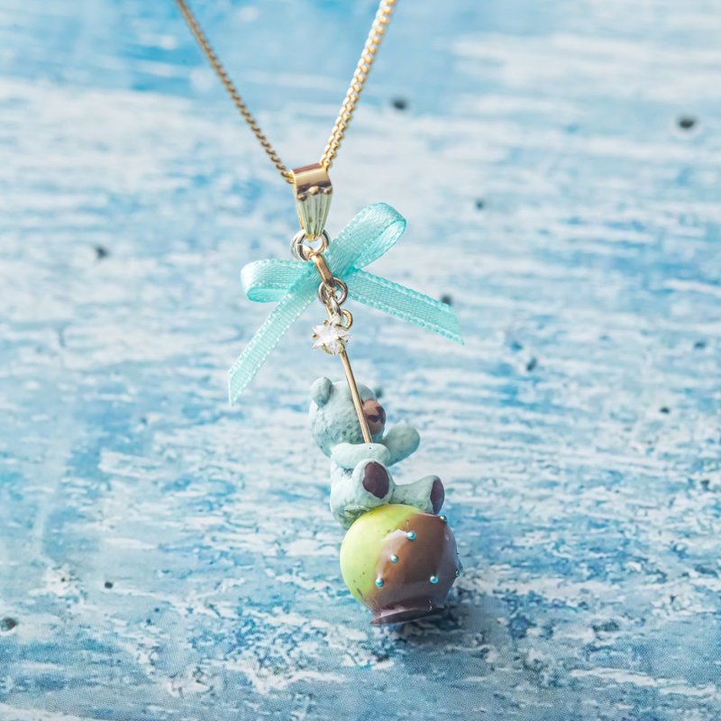 Chocolate Mint Bear Toffee Apple necklace Chocolate-ribbon ver. - Necklaces - Plastic Multicolor