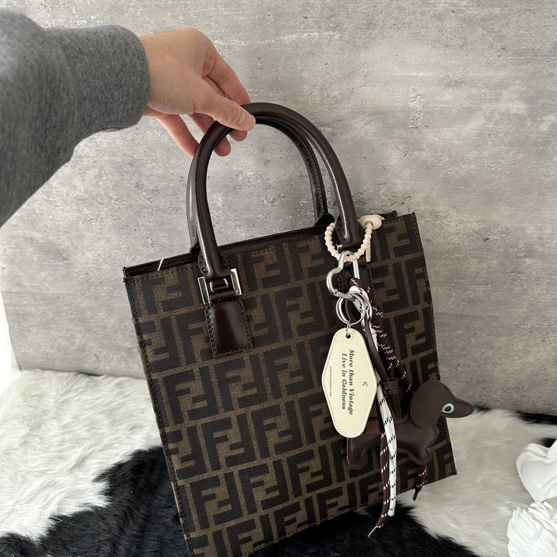 Fendi Zucca Monogram Small Tote - กระเป๋าแมสเซนเจอร์ - หนังแท้ สีนำ้ตาล
