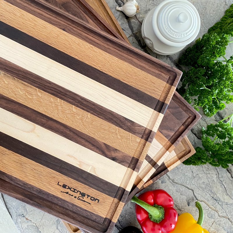 Designed in New York North American Hardwood Cutting Board - size XL - ถาดเสิร์ฟ - ไม้ สีนำ้ตาล